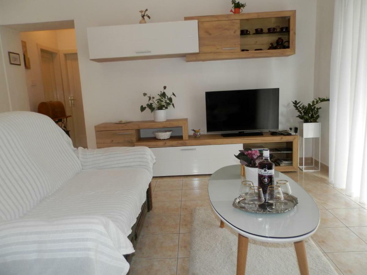 Apartment Slavica Lozovac Exterior foto