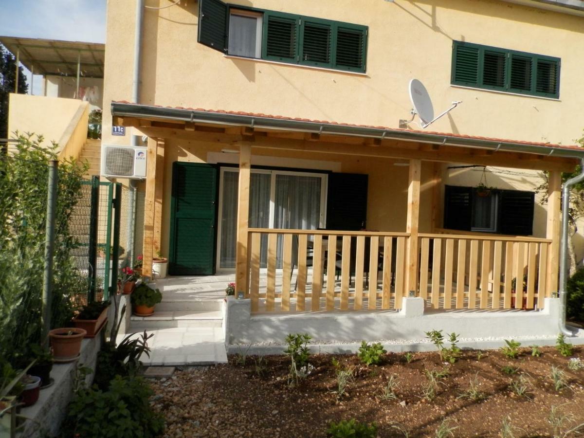 Apartment Slavica Lozovac Exterior foto