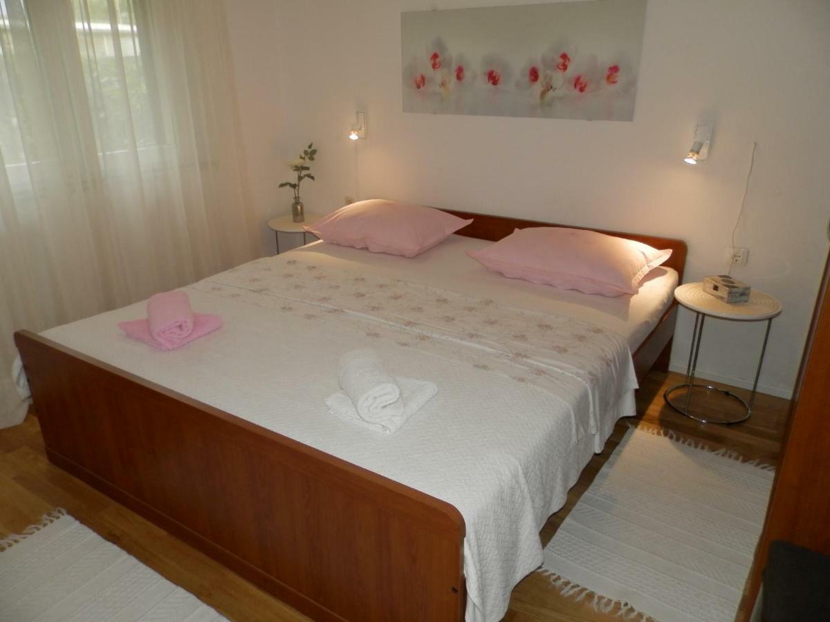 Apartment Slavica Lozovac Exterior foto