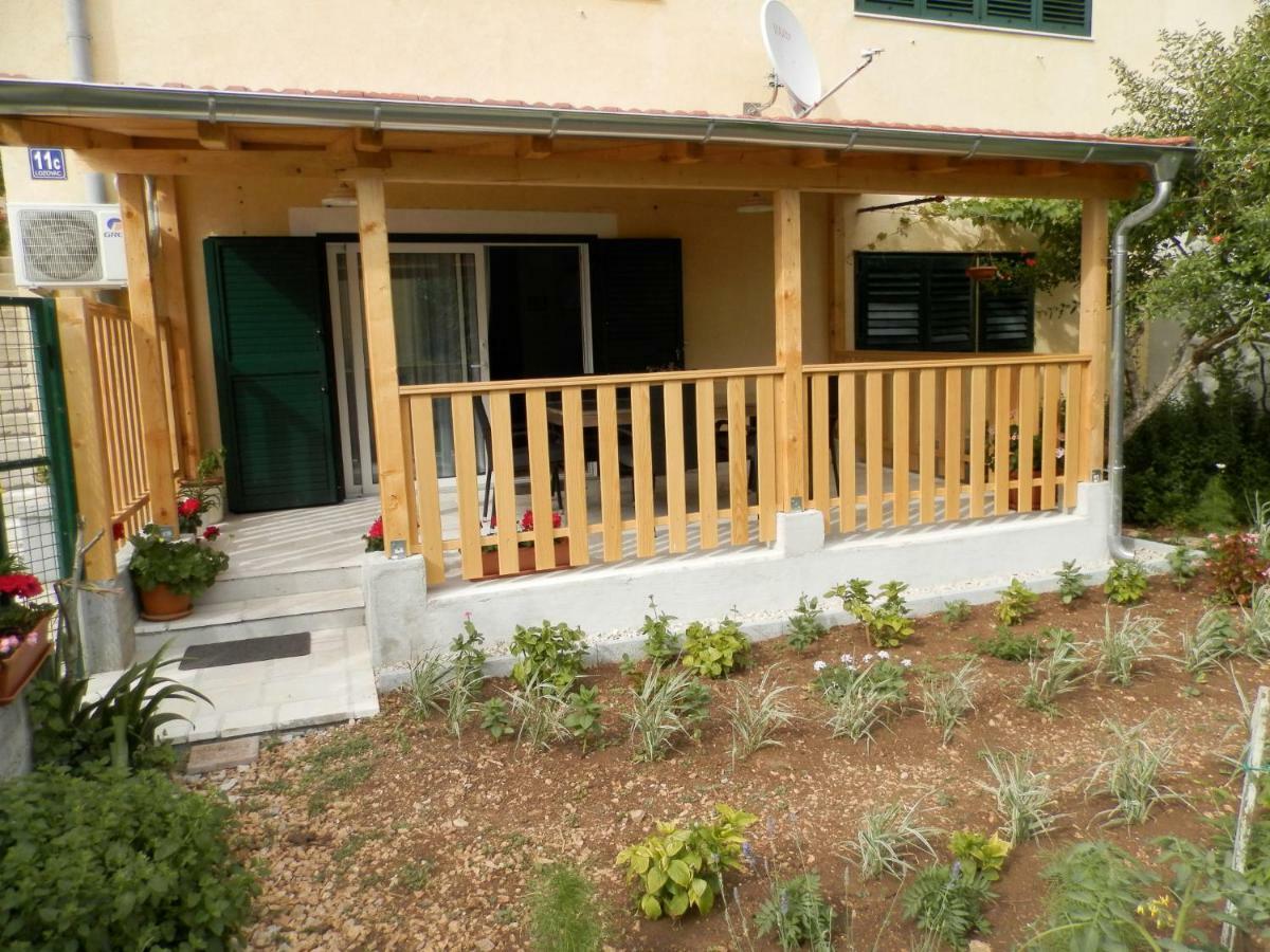 Apartment Slavica Lozovac Exterior foto